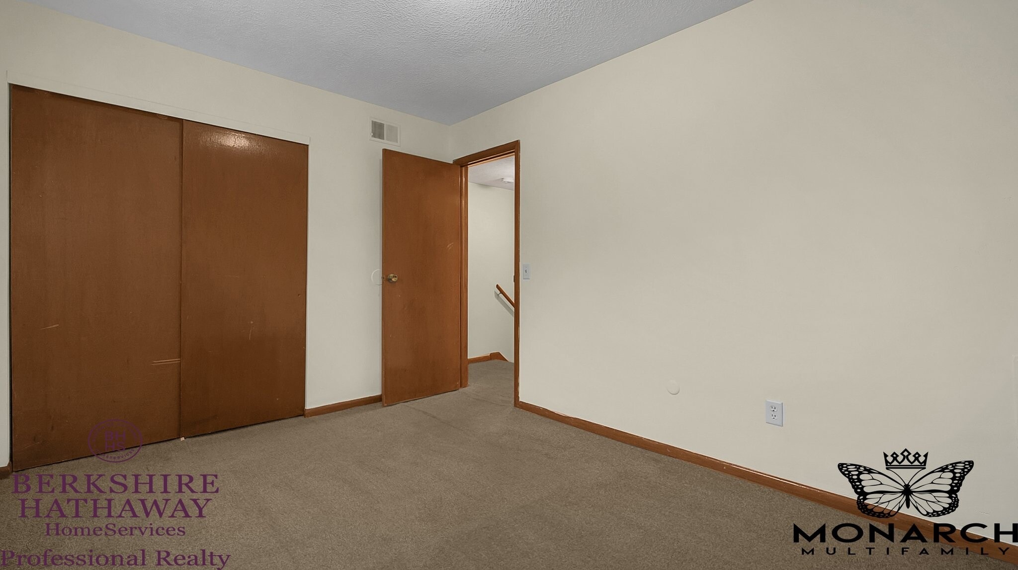 Building Photo - 3042 Sandridge Ave