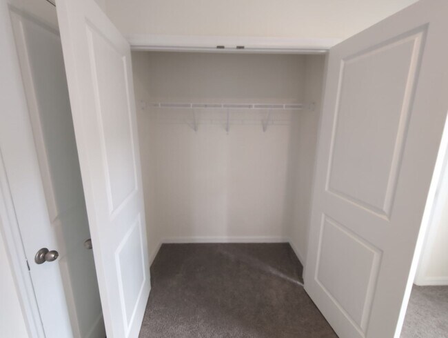 Building Photo - Fresh new build ~ 3 bed/ 2.5 bath Townhous...