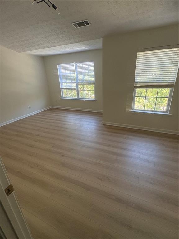 Building Photo - 3880 Grovemont Pl