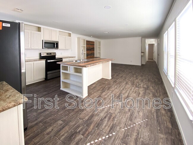 Building Photo - 234 Islero Drive