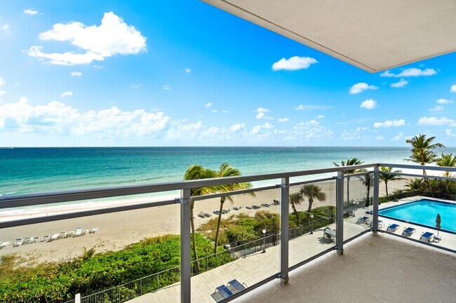 Building Photo - 2066 N Ocean Blvd