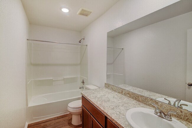 Building Photo - 14701 Homeward Ct