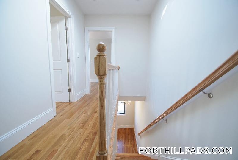 Building Photo - 145 Marcella St