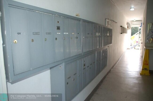 Building Photo - 600 Layne Blvd