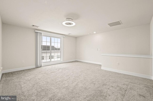 Building Photo - 127 Gaslight Aly