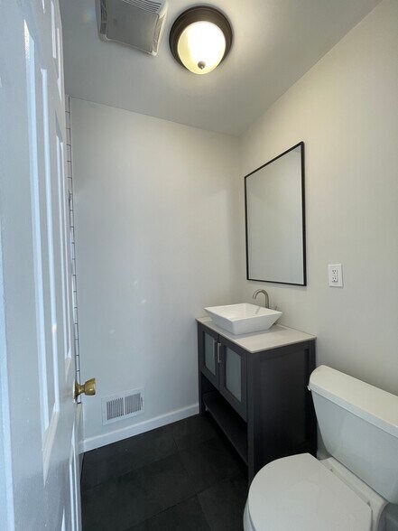 Building Photo - 55 Cebra Ave