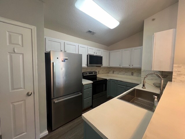 Building Photo - 4700 Pennoak Ln