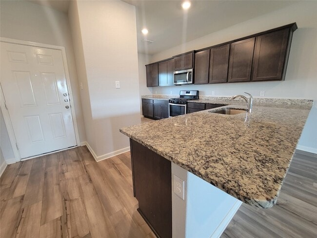 Building Photo - 3012 Villegas Wy