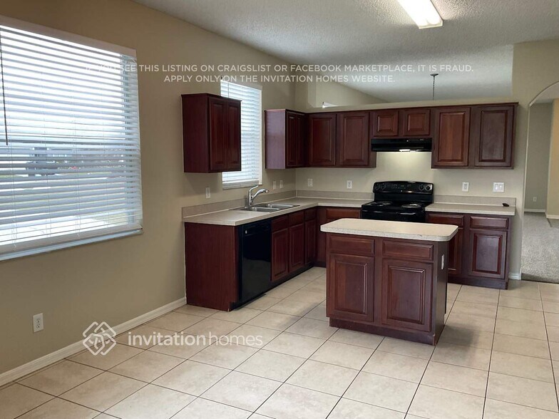 Building Photo - 14524 Kaiser Ct