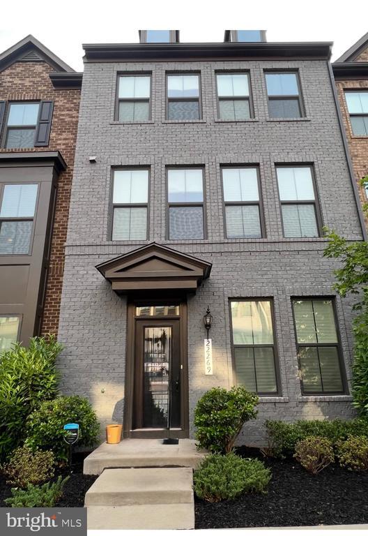 Building Photo - 22269 Sims Terrace