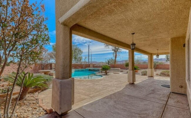 Building Photo - 10088 Keifer Valley St