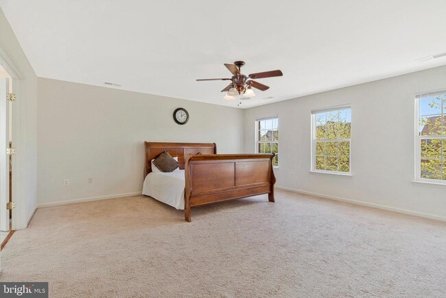 Building Photo - 44208 Navajo Dr