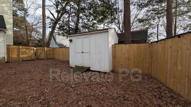 Building Photo - 12 Cottontree Ct