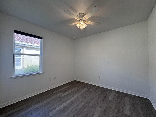 Building Photo - 11626 Parrotfish St