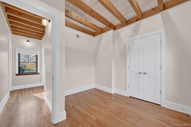 Building Photo - 52 Ackerman St