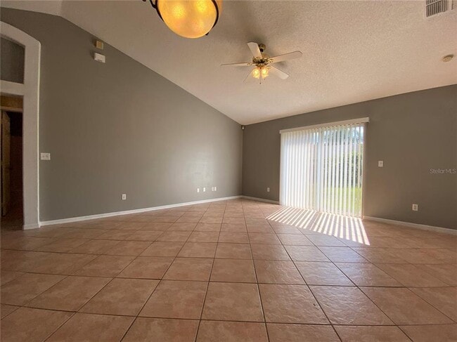 Building Photo - 13820 Eagleridge Ct