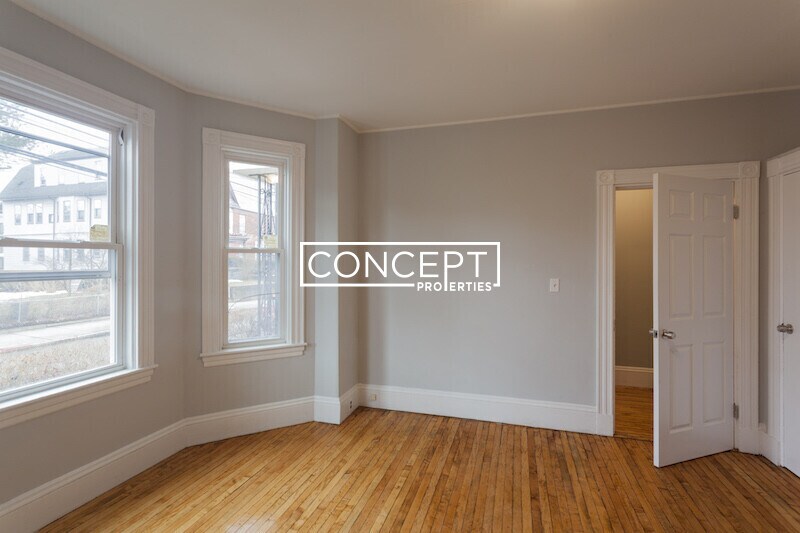 Building Photo - 38 Cherry St