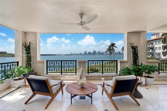 Building Photo - 4822 Fisher Island Dr
