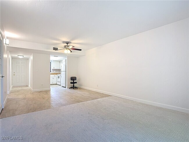 Building Photo - 28120 Pine Haven Way