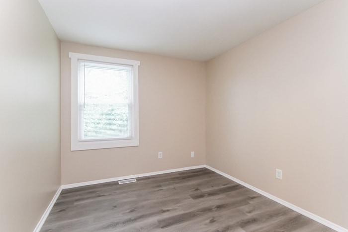 Building Photo - 2226 Bernie Dr