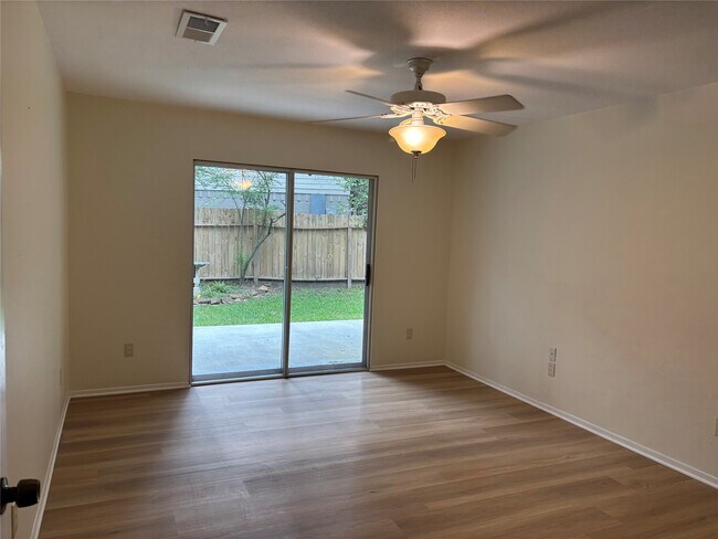 Building Photo - 25 N Deerfoot Cir