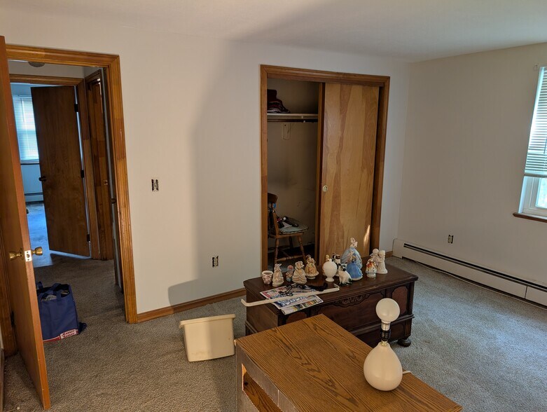 Bedroom 1 - 33 Garden Rd