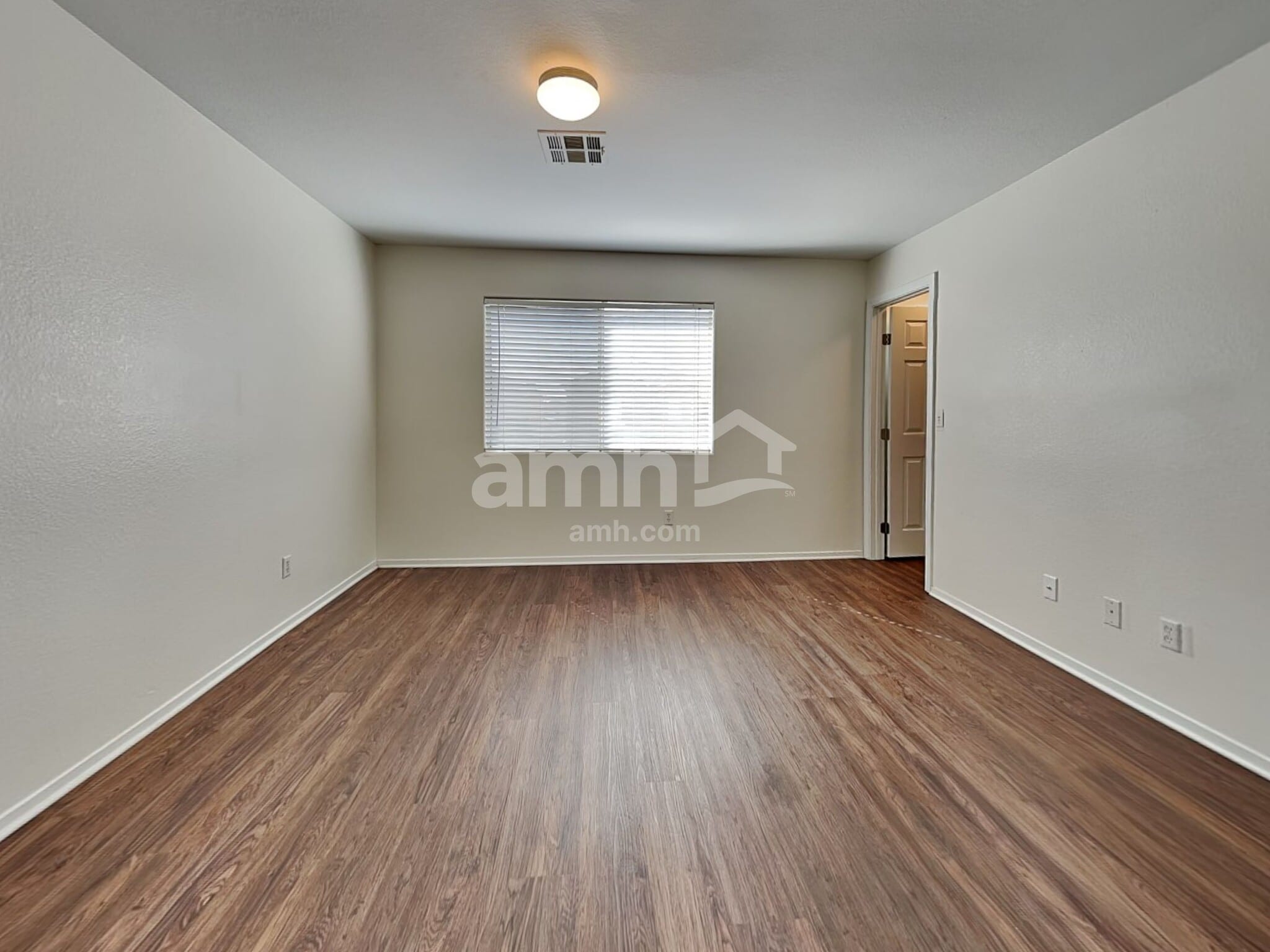 Building Photo - 4932 Cascade Pools Ave