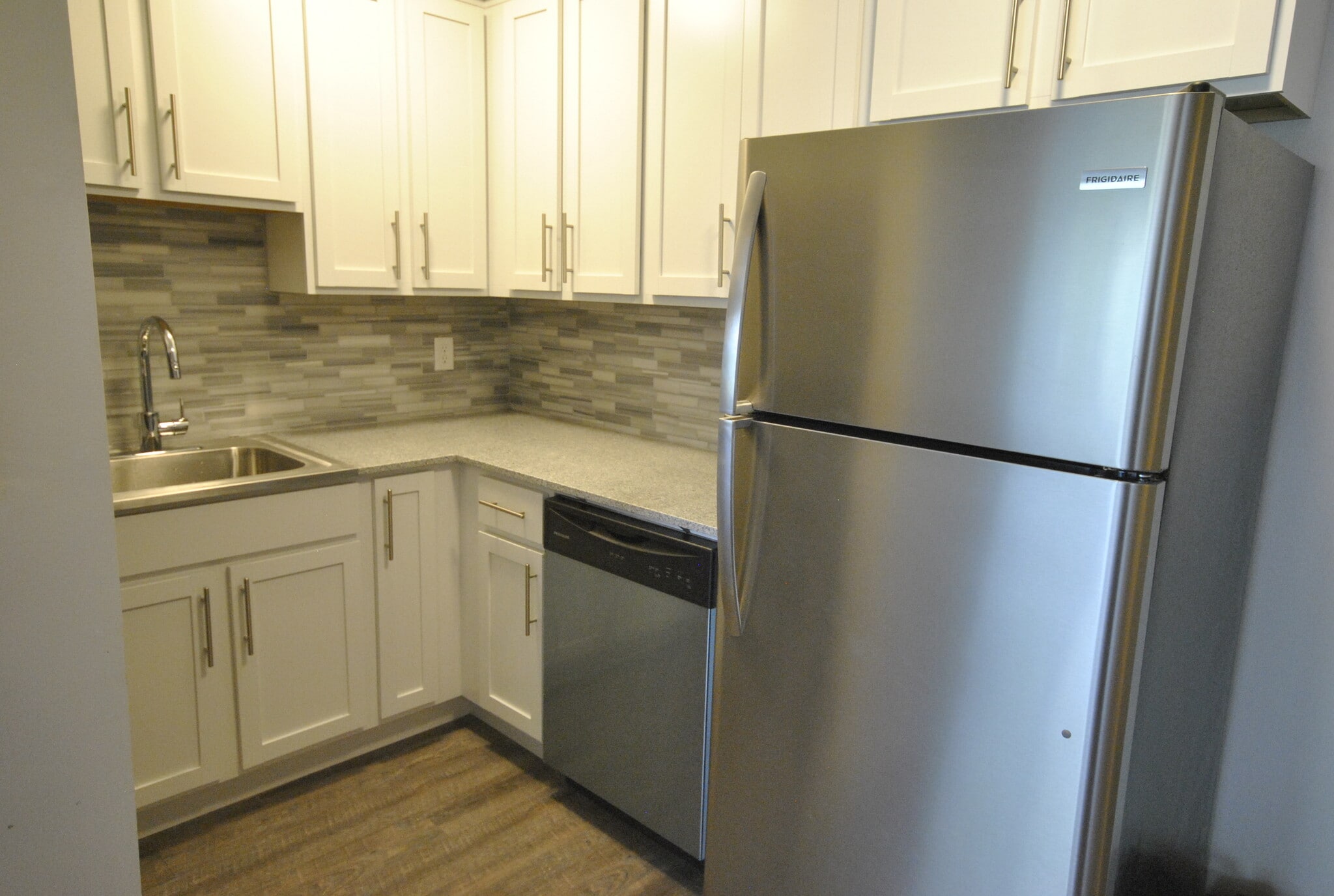 Building Photo - 728 S Main St