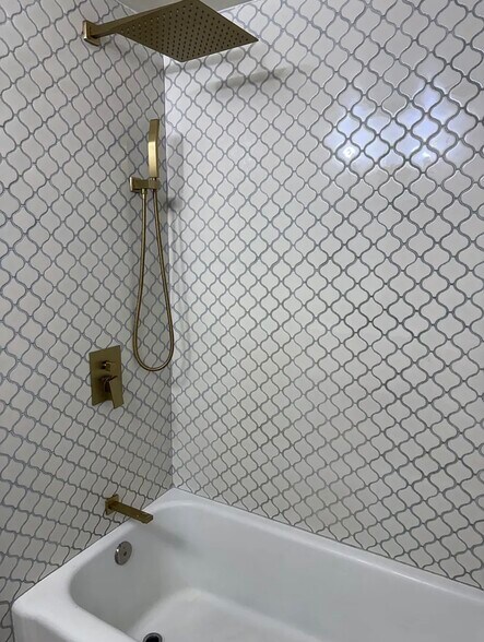 Building Photo - 14 Mink Rd