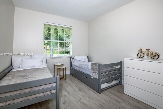 Building Photo - 8325 NW 161st Terrace