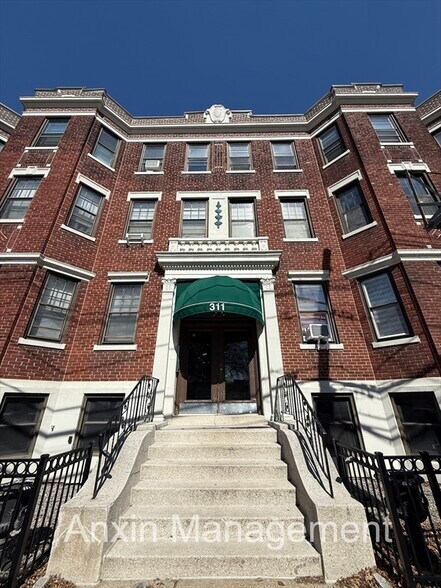 Building Photo - 310 Allston St