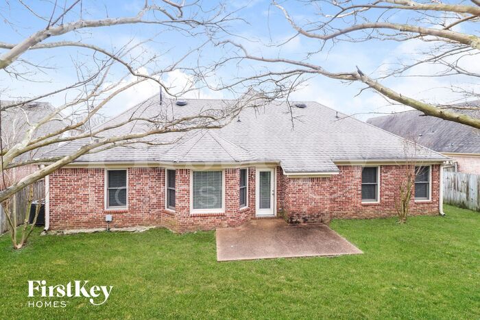 Building Photo - 9330 Sarsen Dr