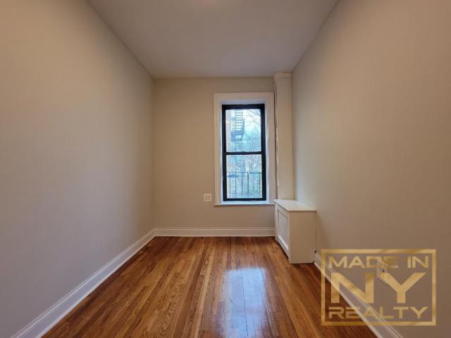 Building Photo - 1 bedroom in ASTORIA NY 11106