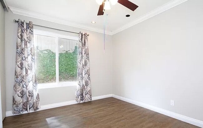 Building Photo - Cute 4 Bedroom House Located in the Heart of Rancho Bernardo!