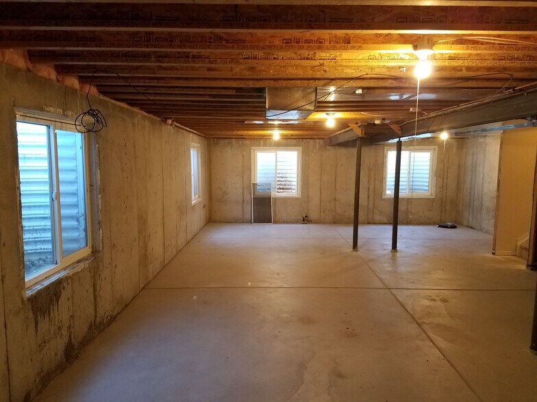 Building Photo - 307 Graham Lane