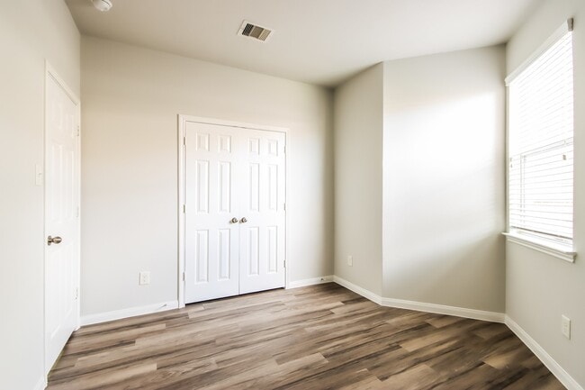 Building Photo - 12227 Ghita Lane