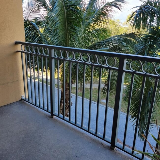 Building Photo - 1064 N Tamiami Trl