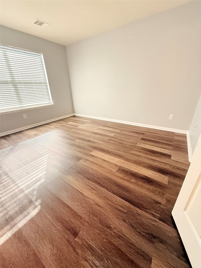 Building Photo - 8026 Arrington Forest Ln