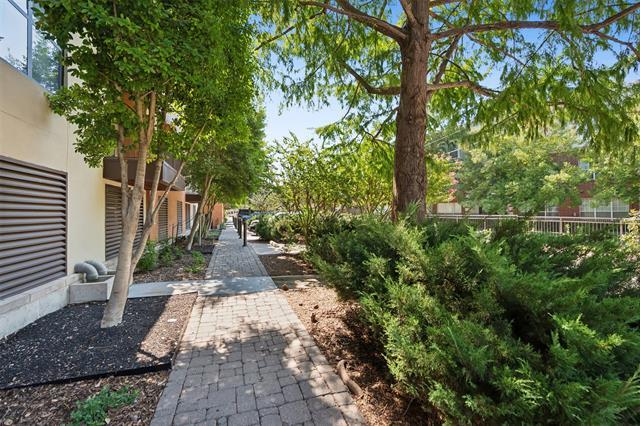 Building Photo - 2608 Museum Way