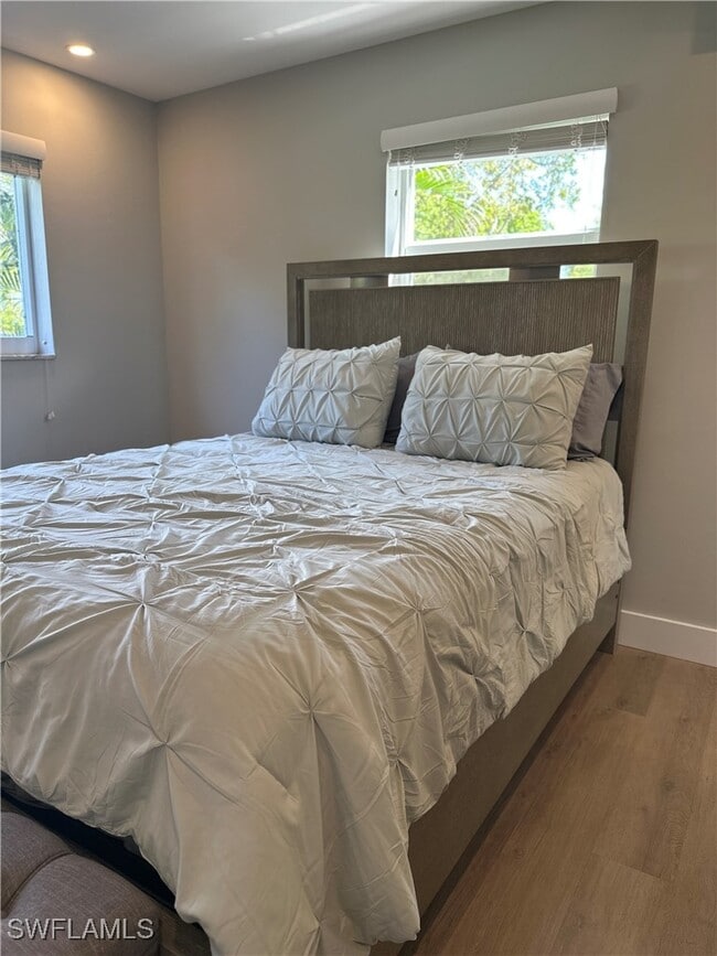 Building Photo - 780 10th Ave S