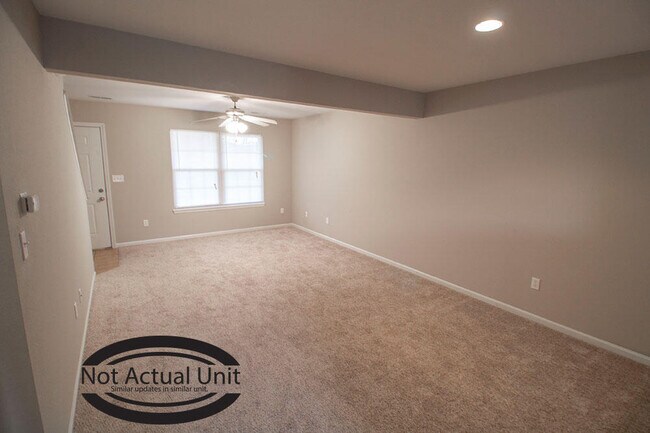 Building Photo - 3912 Snowy Owl Dr