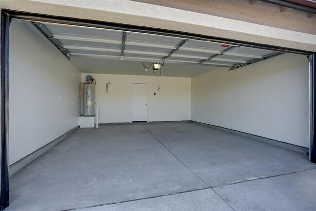 Building Photo - Rent This New Build in Prescott Valley!