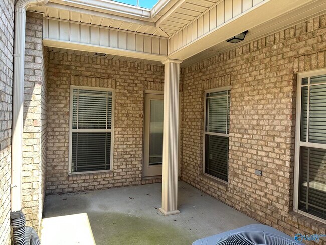 Building Photo - 44 Cypress Point Dr