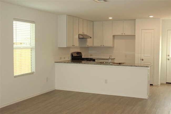Building Photo - 5823 San Geronimo