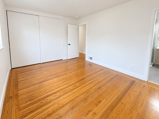 Building Photo - 747 Ashbury Ave