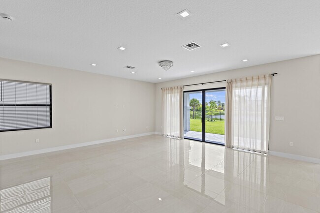 Building Photo - 10033 Stockrun Dr