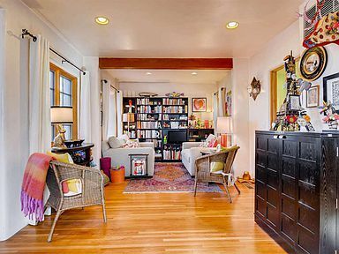 Building Photo - Beautiful 2 bed and 1 bath unique downtown Santa Fe