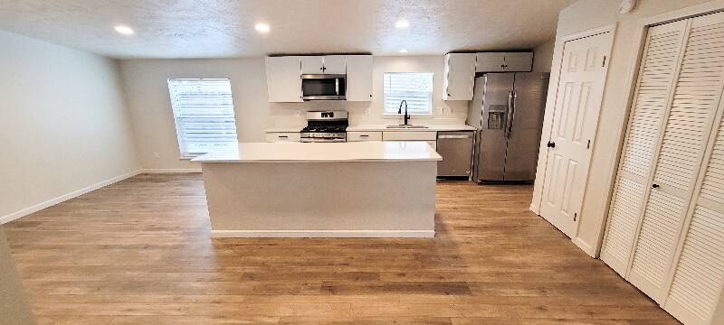 Building Photo - 1130 Valley Manor Ct