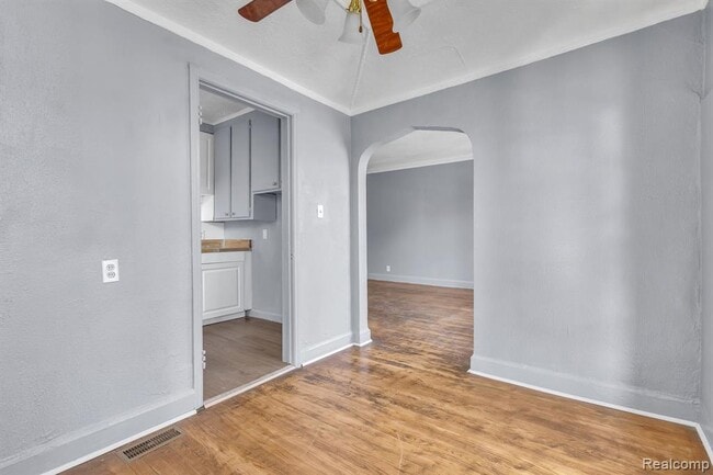 Building Photo - 17701 Manderson Rd