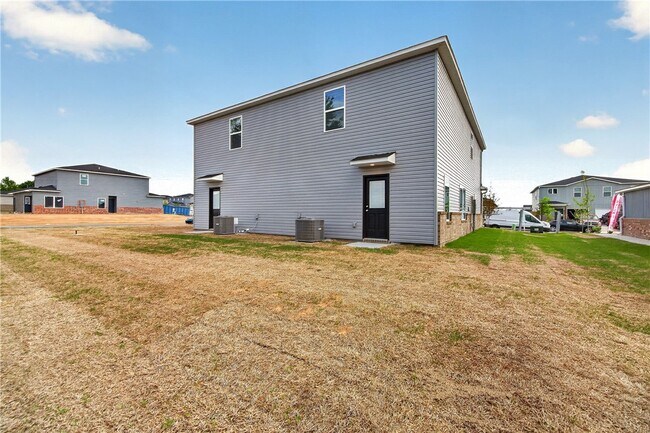 Building Photo - 6802 SW Dignity Ave